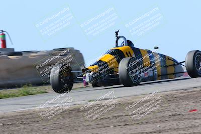 media/Mar-26-2023-CalClub SCCA (Sun) [[363f9aeb64]]/Group 7/Race/